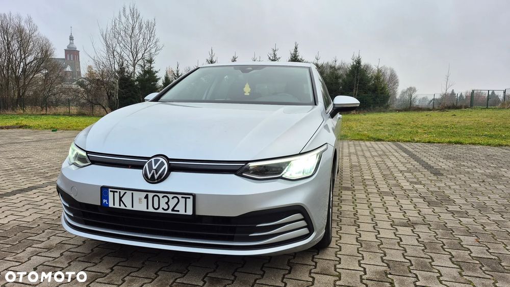 Volkswagen Golf VIII 1.5 eTSI EVO Life DSG - 1