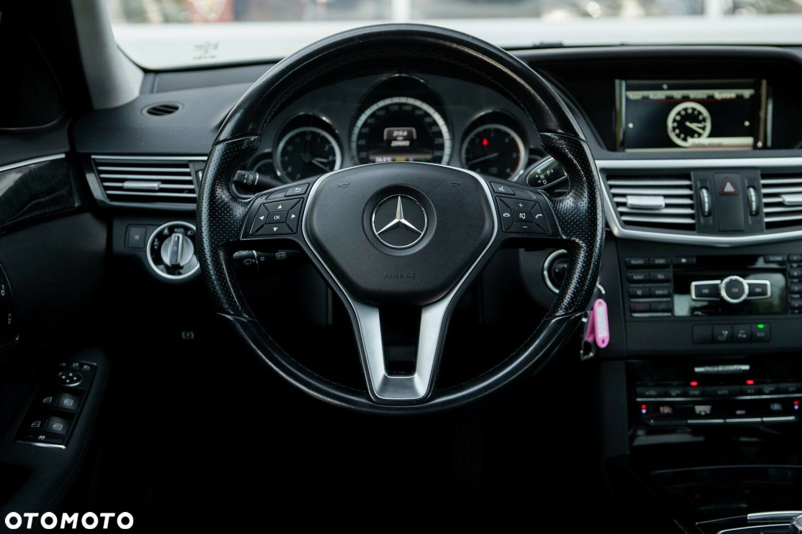 Mercedes-Benz Klasa E - 21