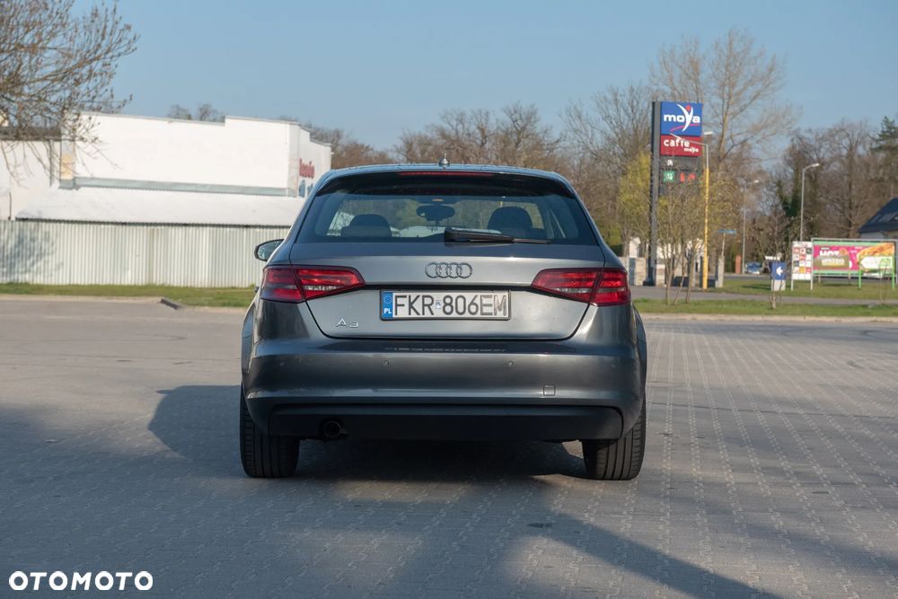 Audi A3 Sportback 1.6 TDI clean diesel Quattro Attraction - 7