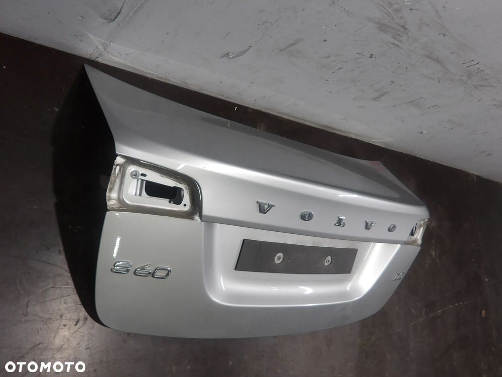 VOLVO S60 II 10-13r. 2.0 D3 KLAPA BAGAZNIKA - 3