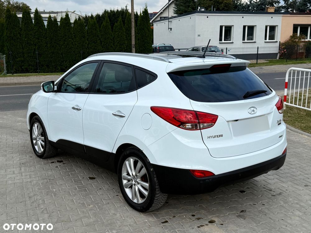 Hyundai ix35 ver-2-0-crdi-4wd-premium - 9