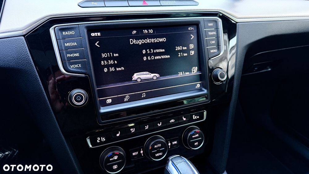 Volkswagen Passat - 38