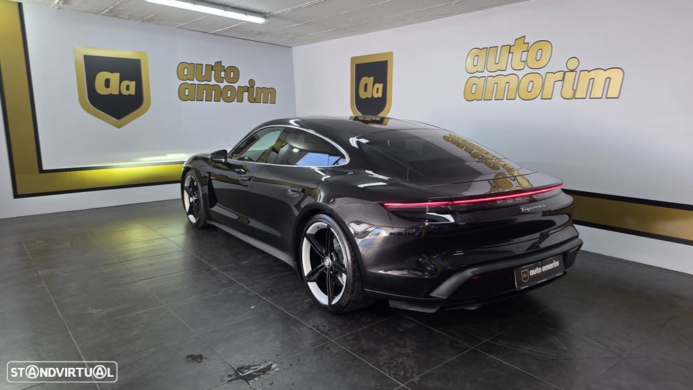 Porsche Taycan 4S - 14