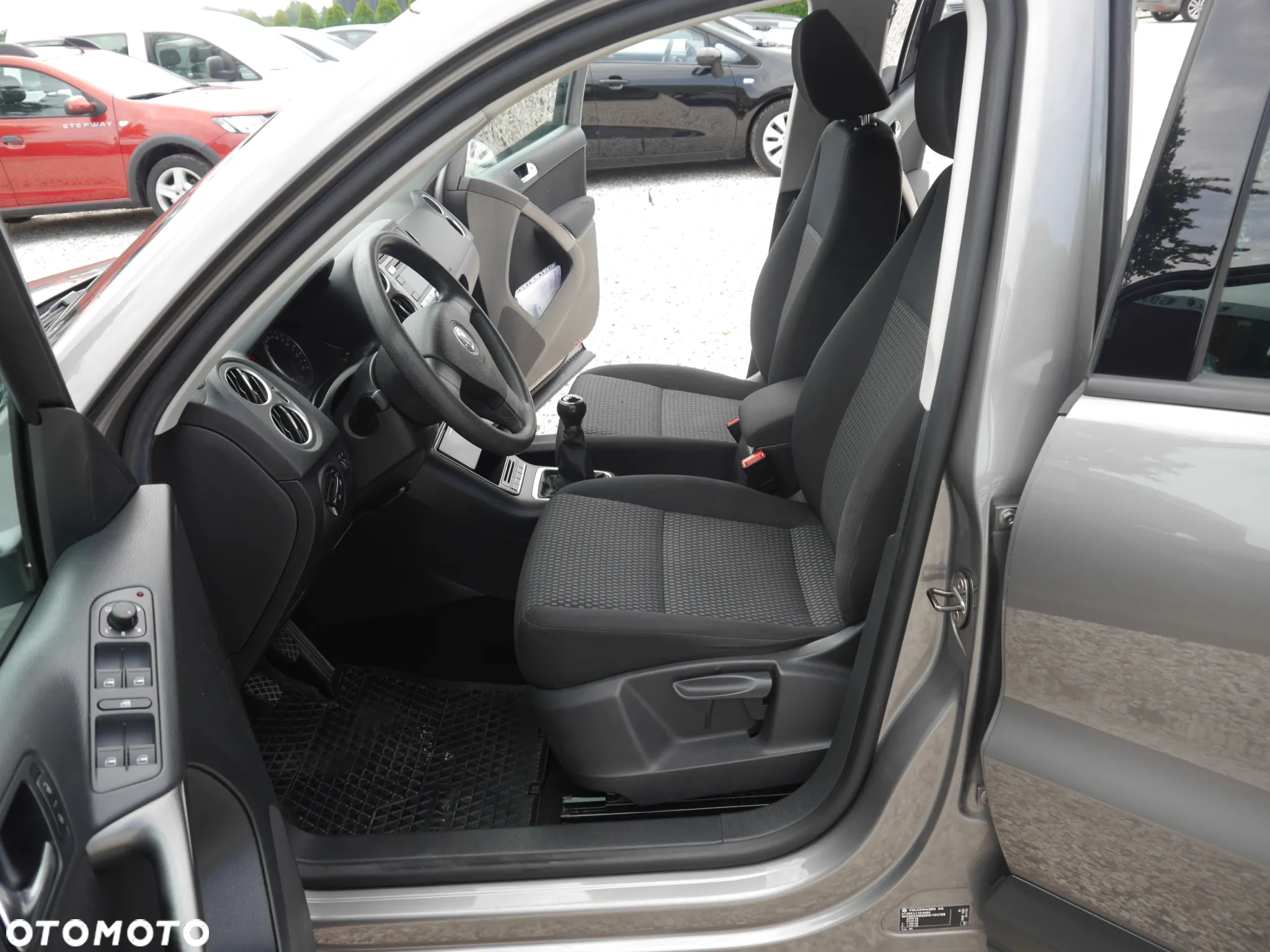 Volkswagen Tiguan 2.0 TDI DPF 4Motion BlueMotion Technology Exclusive - 6