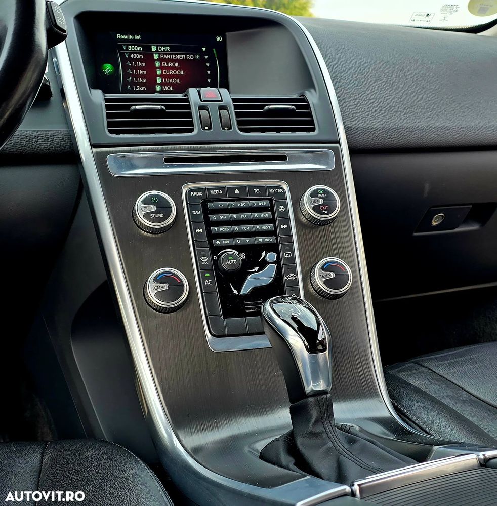 Volvo XC 60 D5 AWD Geartronic Summum - 16