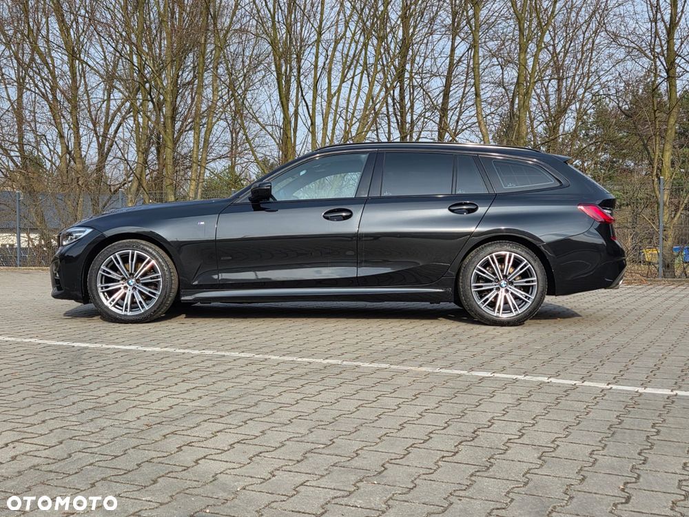 BMW Seria 3 320d xDrive Edition M Sport Shadow - 25