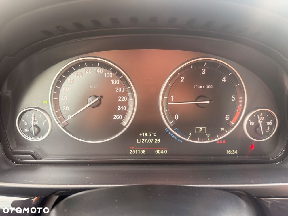 BMW Seria 5 518d - 6