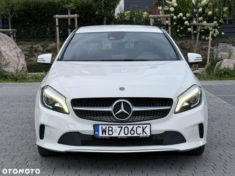 Mercedes-Benz Klasa A 180 (BlueEFFICIENCY) Urban - 2