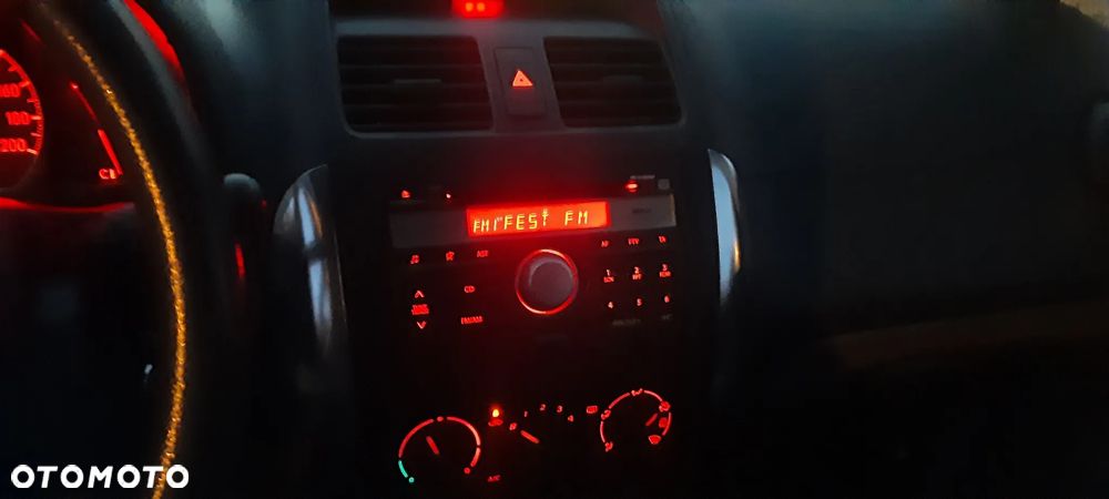 Suzuki SX4 - 33