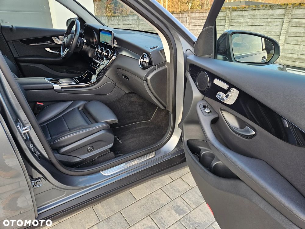 Mercedes-Benz GLC 220 d 4-Matic - 23