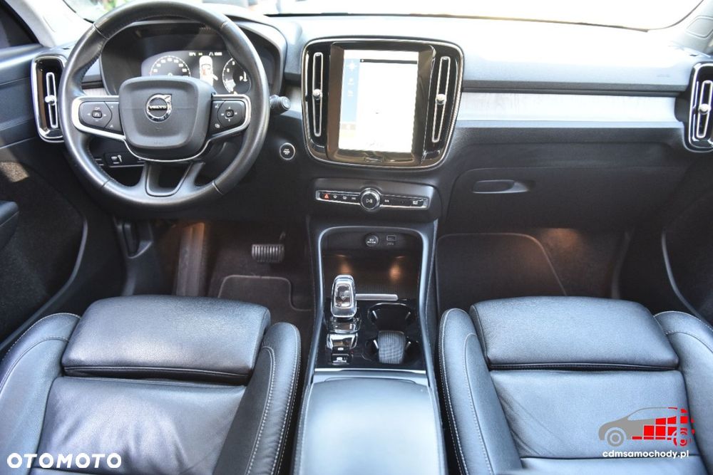 Volvo XC 40 - 25