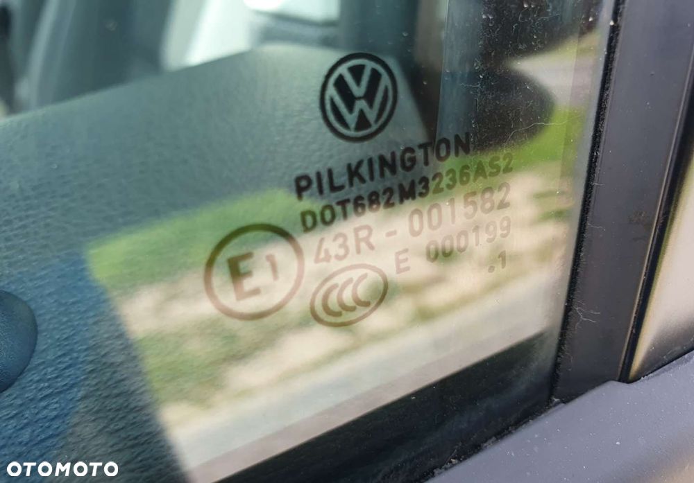 Volkswagen Touran - 17