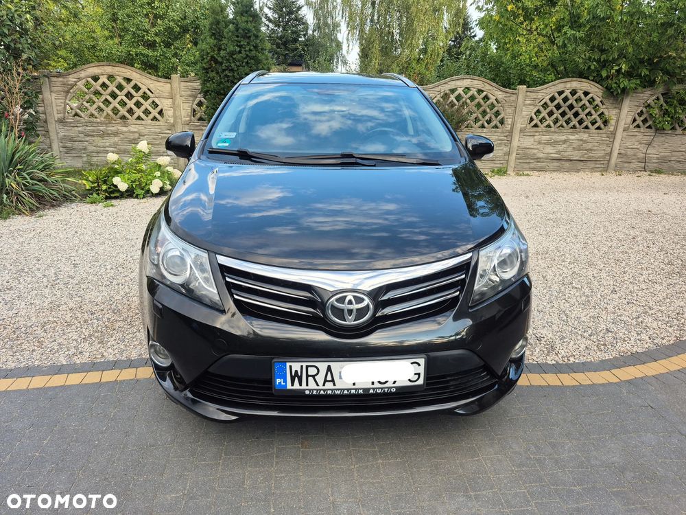 Toyota Avensis 1.8 Premium - 15
