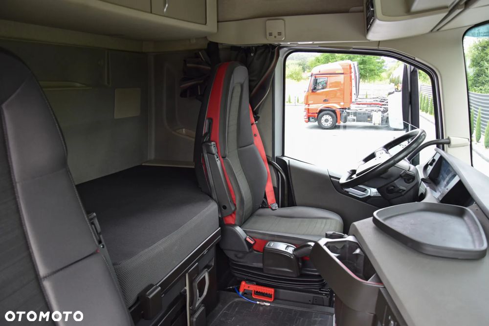 Volvo FH500 / NISKA KABINA / HYDRAULIKA / EURO 6 / ACC / LEDY / ALUFELGI / SERWISOWANY / SPROWADZONY - 37