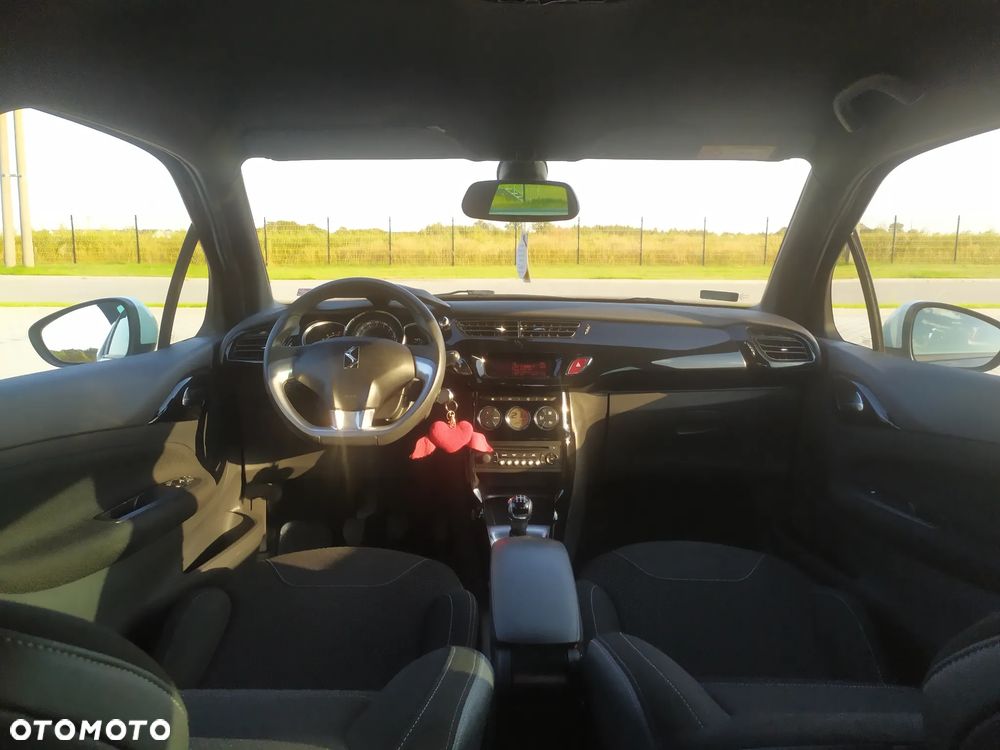 Citroën DS3 Pure Tech VTi 82 Chic - 12