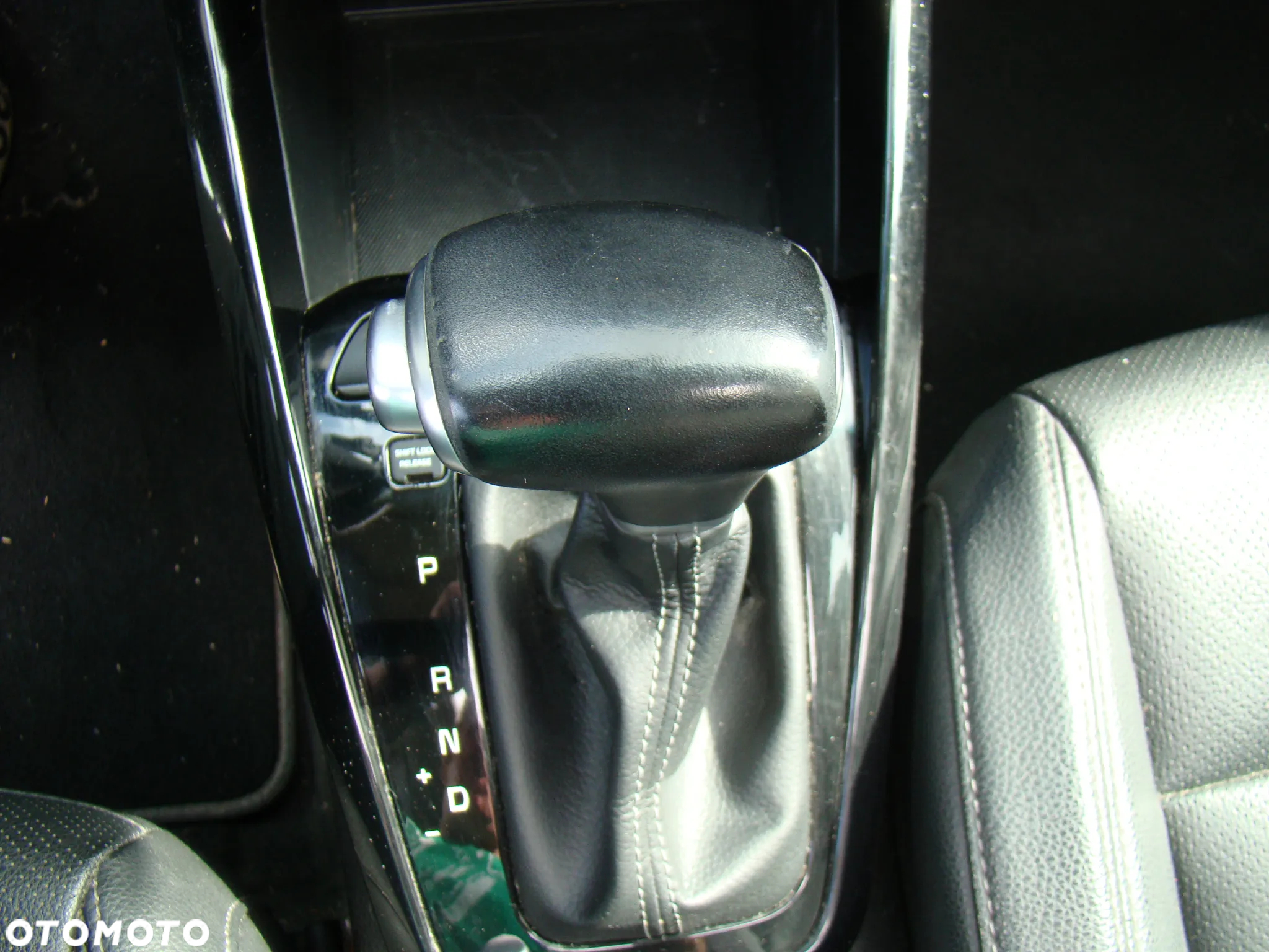 Kia Stonic 1.0 T-GDI DCT OPF Platinum Edition - 18