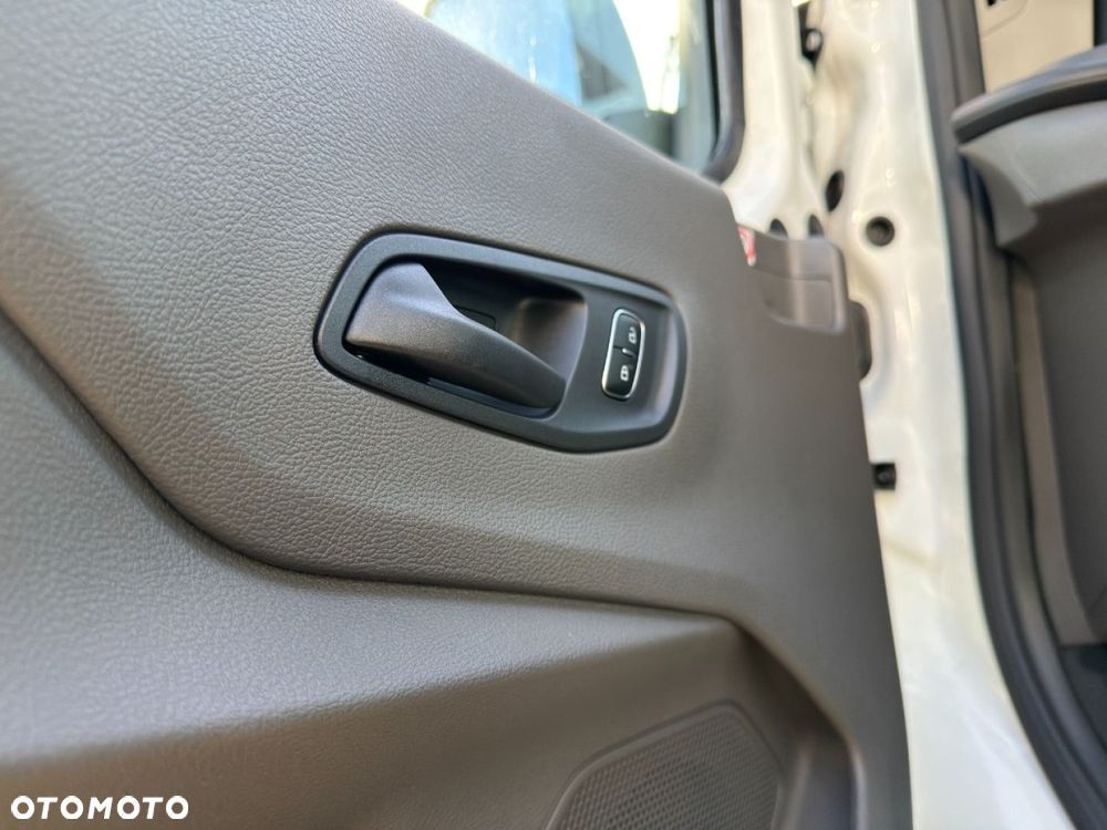 Ford Transit - 21