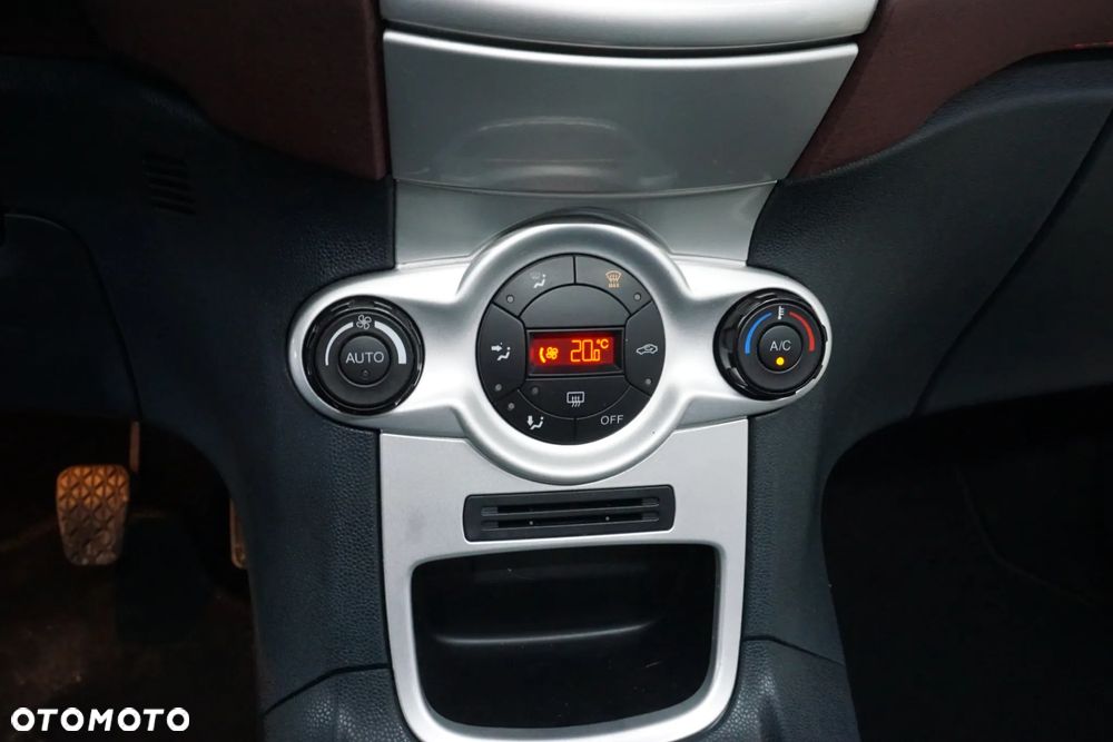 Ford Fiesta 1.4 TDCI - 26