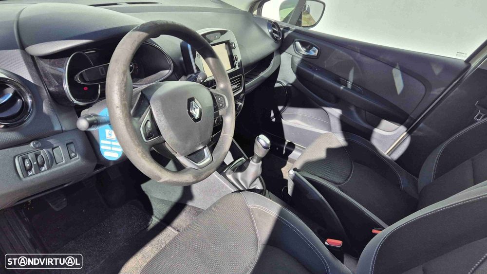 Renault Clio 1.5 dCi Confort - 9