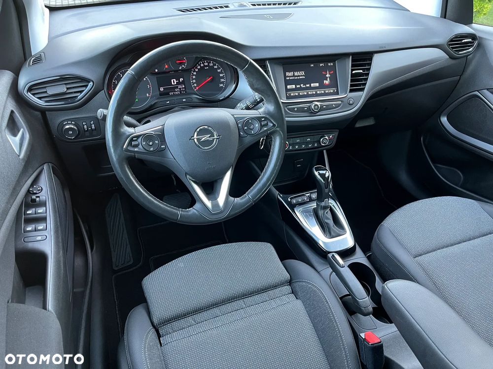 Opel Crossland X - 17