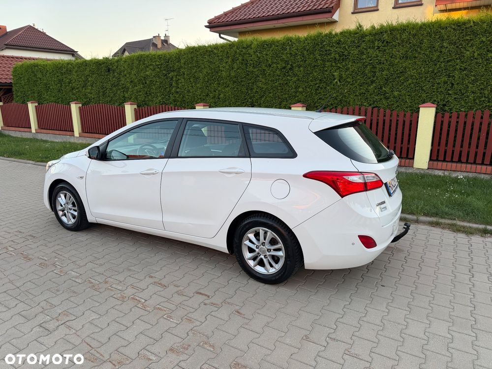 Hyundai i30 1.6 Comfort World Cup - 19