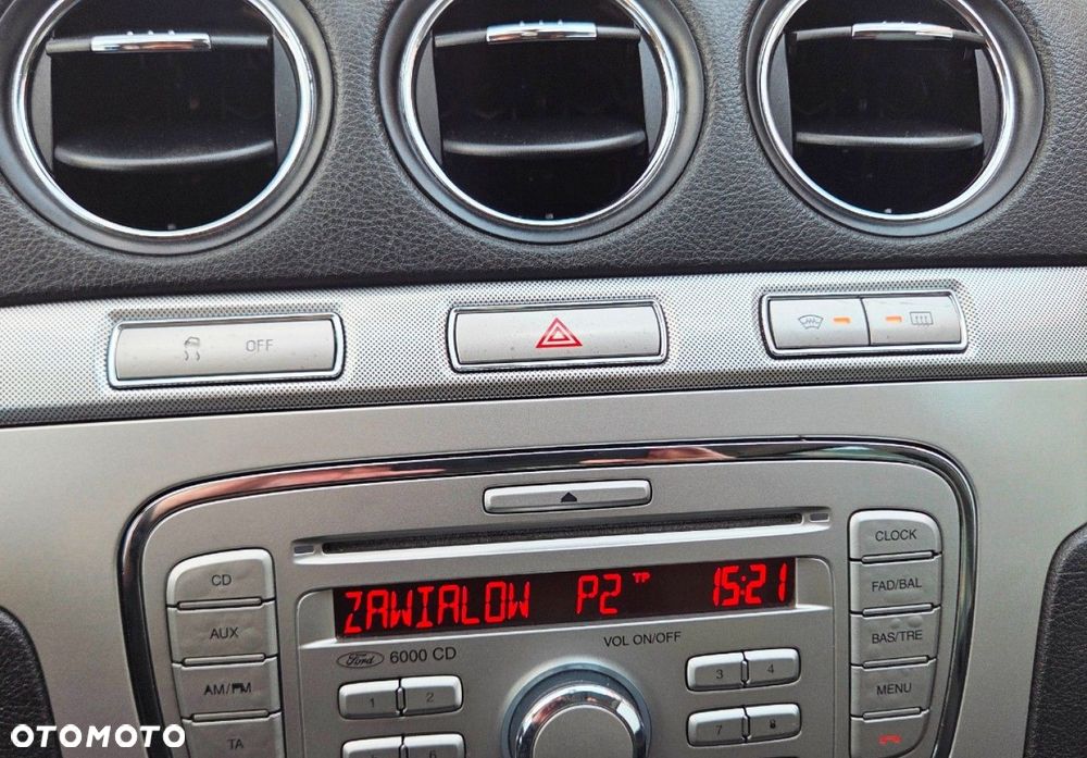 Ford S-Max - 12