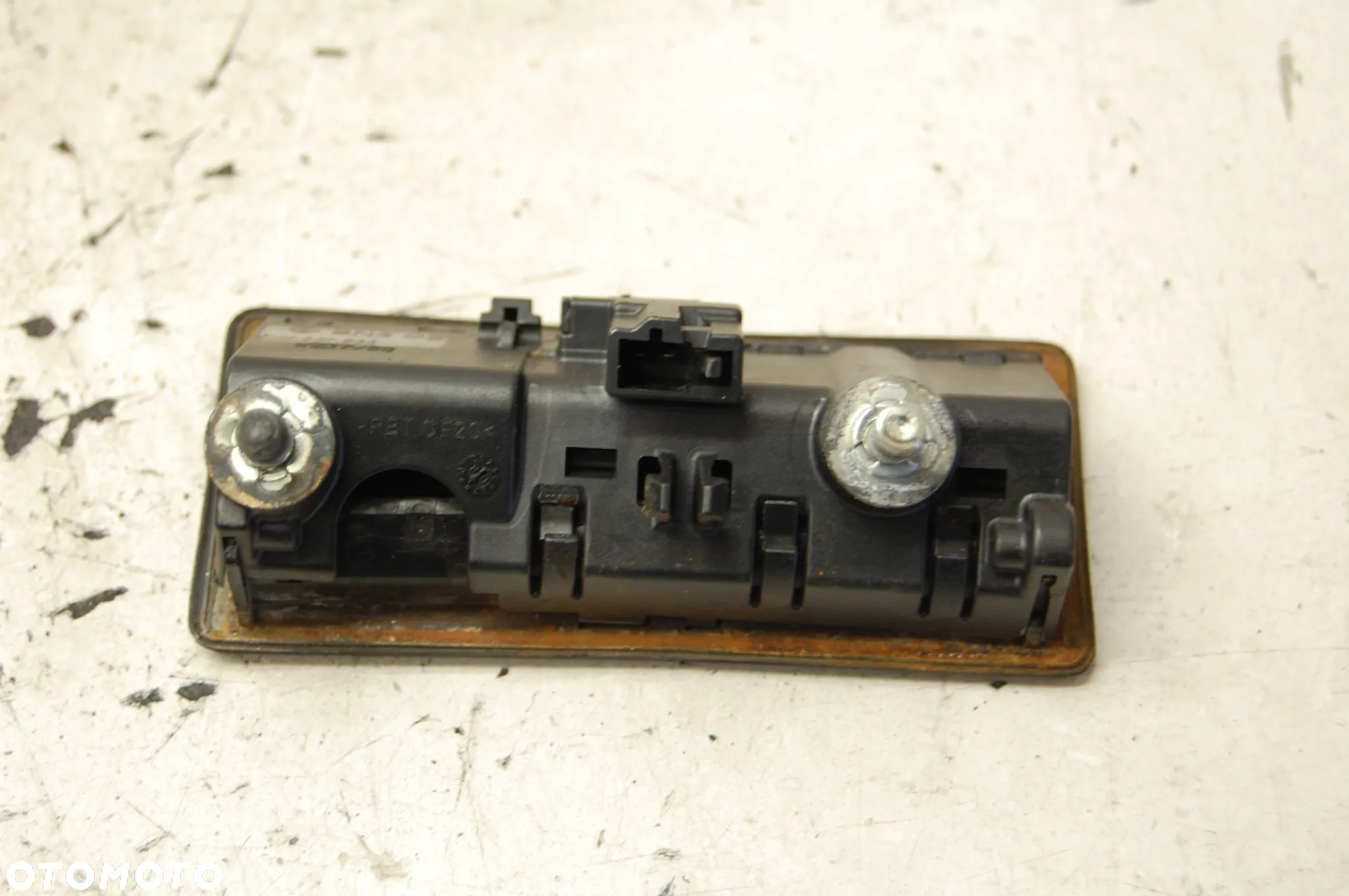 KLAMKA KLAPY BAGAŻNIKA TYŁ TYLNA MIKROSTYK 5N0827566 VW PASSAT B6 KOMBI AUDI A4 B8 5N0827566B - 4
