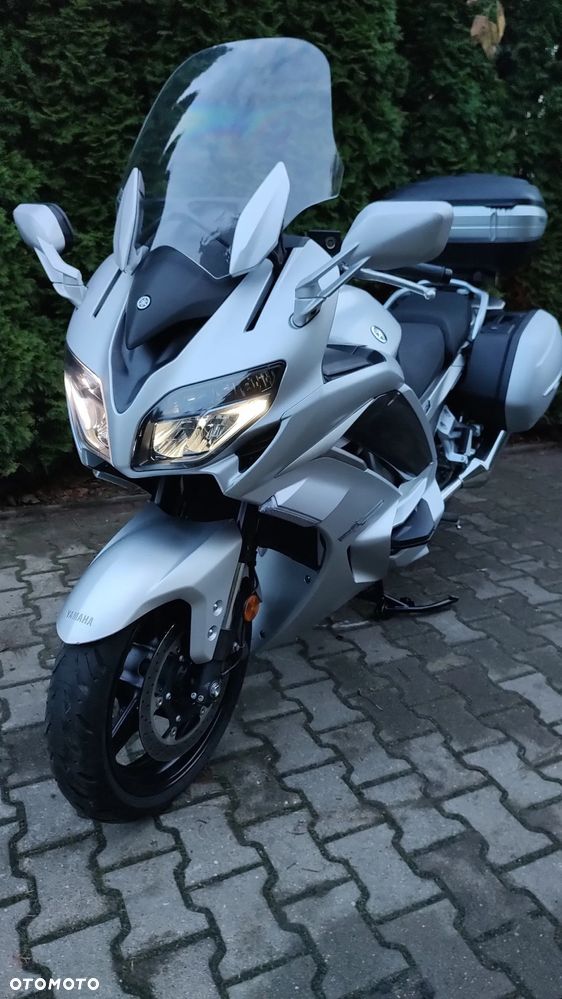 Yamaha FJR - 23