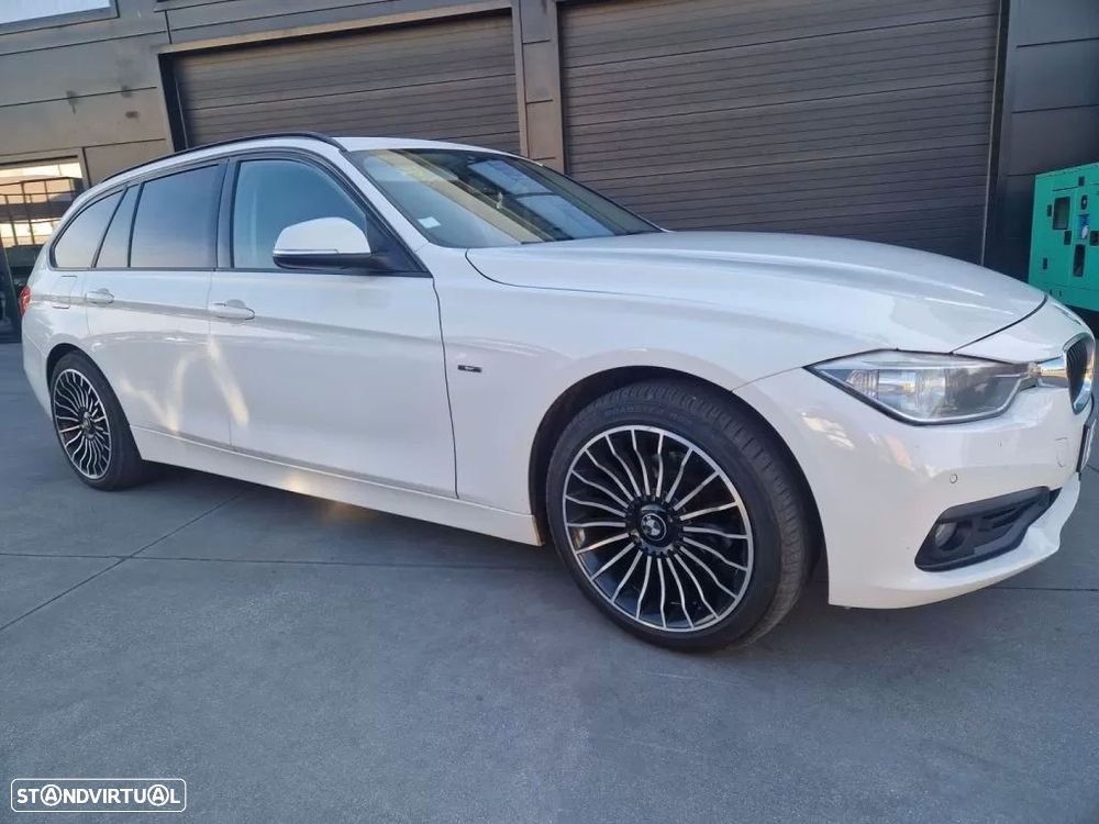 BMW 318 d Touring Auto Line Sport - 1