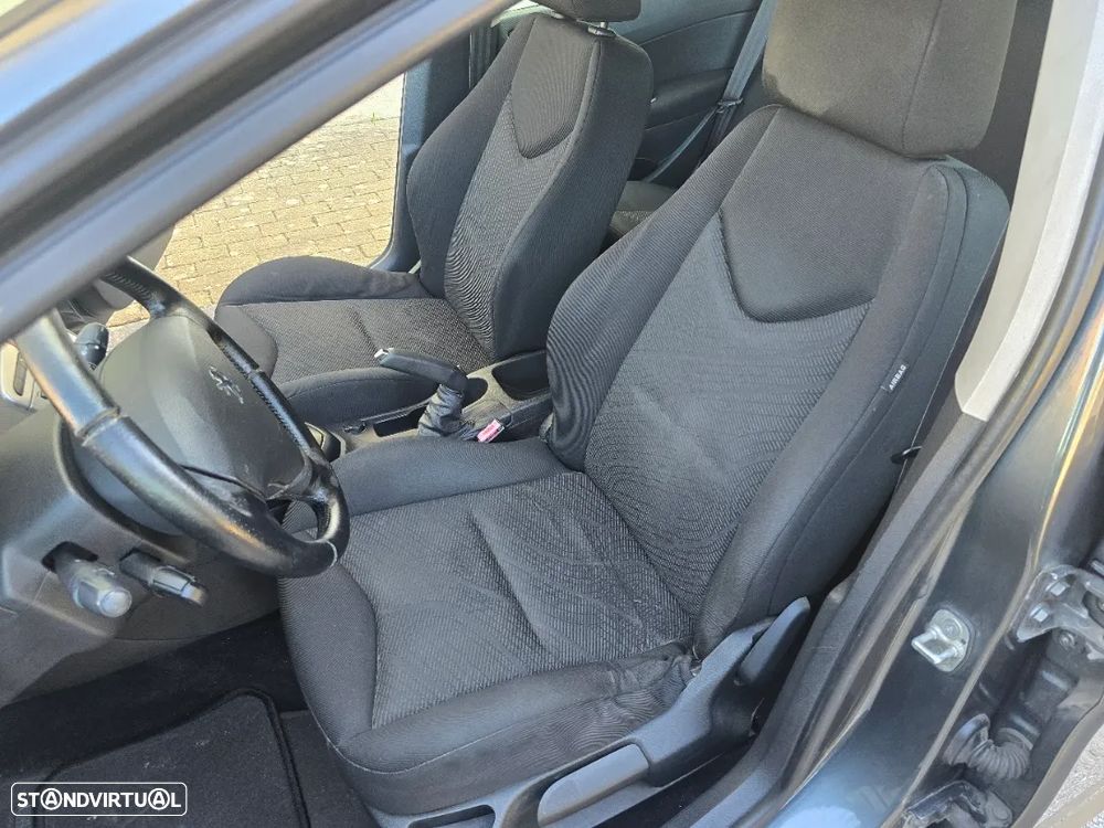 Peugeot 308 SW - 9