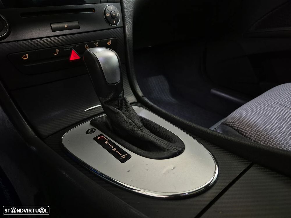 Mercedes-Benz E 220 CDI Auto Avantgarde - 23