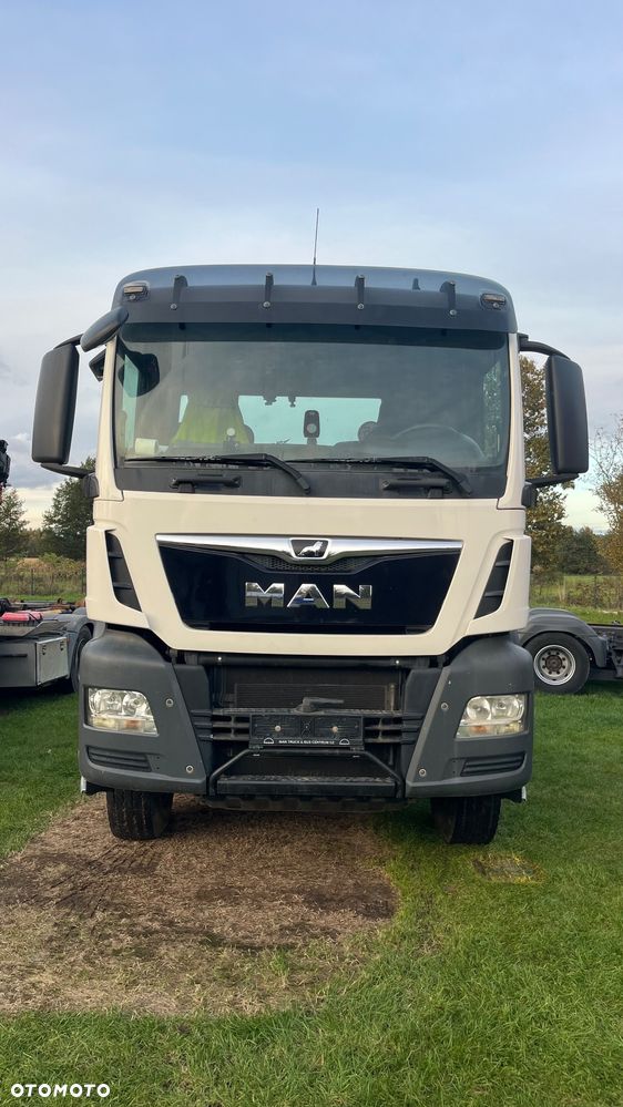 MAN Tgs 18.500 Rok 2017 4X4 Zwolnica Hydrodrive Hydraulika Ciągnik siodłowy dzienna kabina( Hakowiec, Bramowiec, Wywrotka, Wiertnica, Wysokie zawieszenie, Do Zabudowy, Hds) - 2
