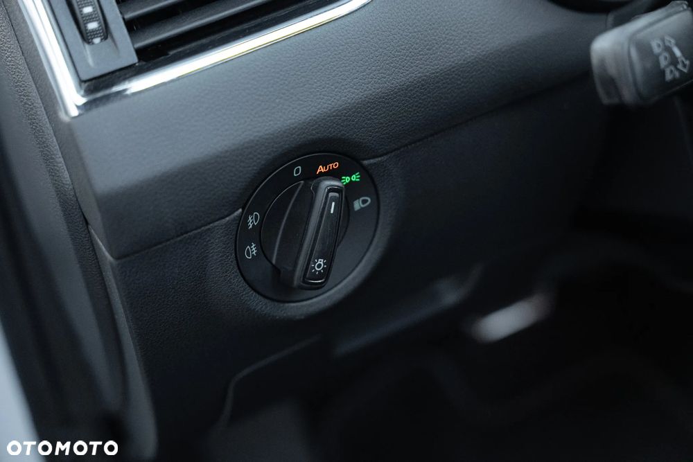 Skoda Octavia 2.0 TDI RS DSG - 28