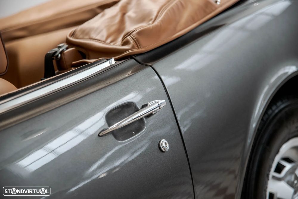 Aston Martin Volante - 18