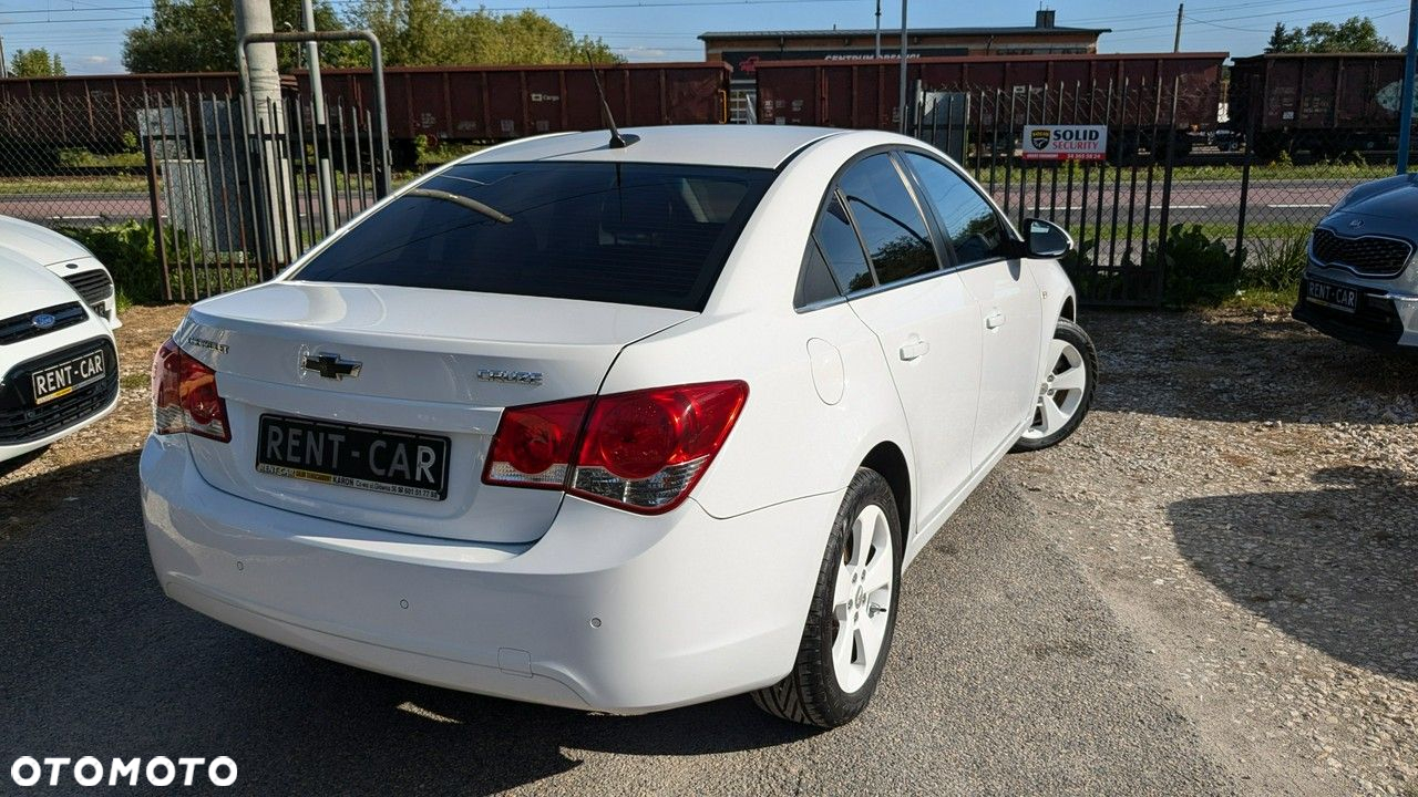 Chevrolet Cruze - 5