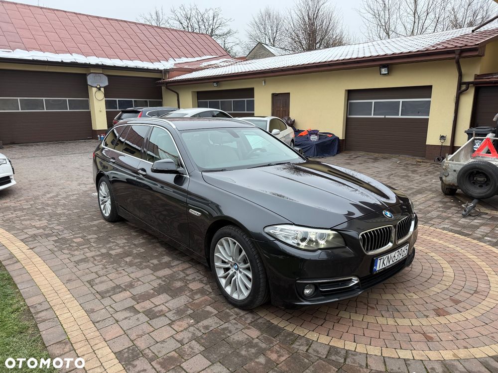 BMW Seria 5 525d Luxury Line - 4