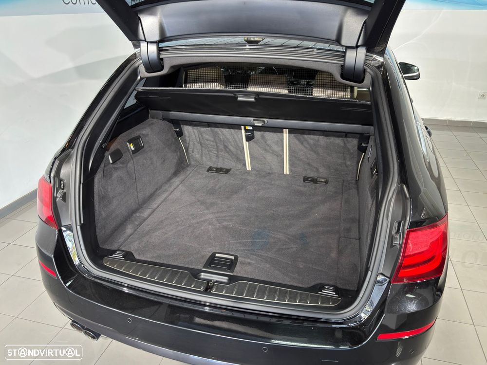 BMW 525 d Pack M Auto - 31