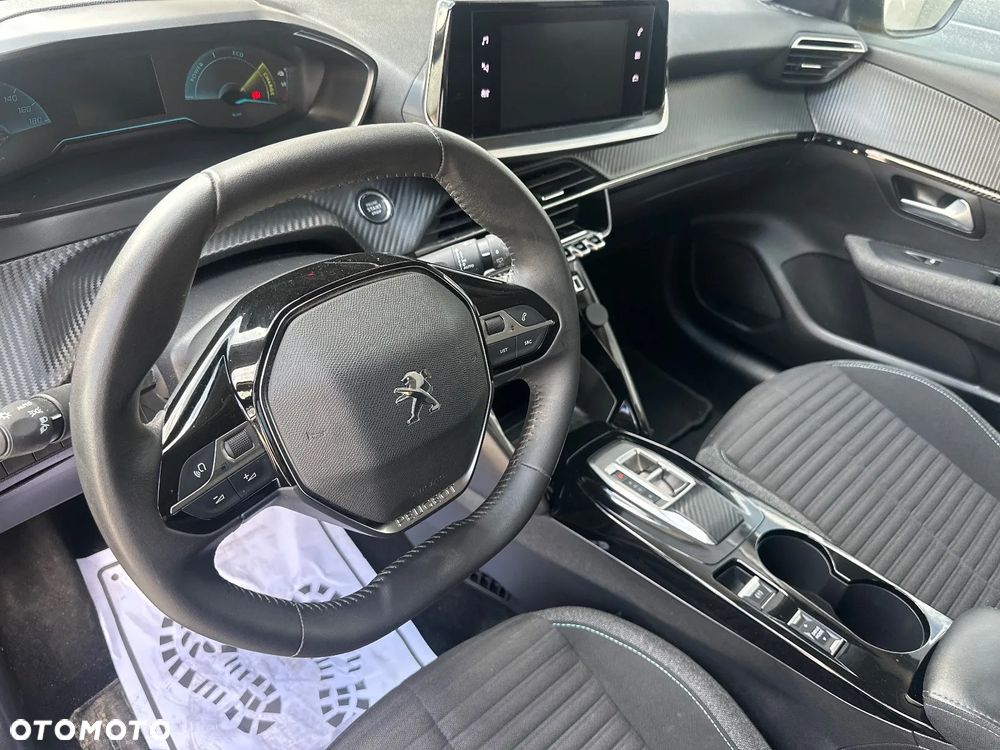 Peugeot 208 Elektromotor 136 Allure+ - 26