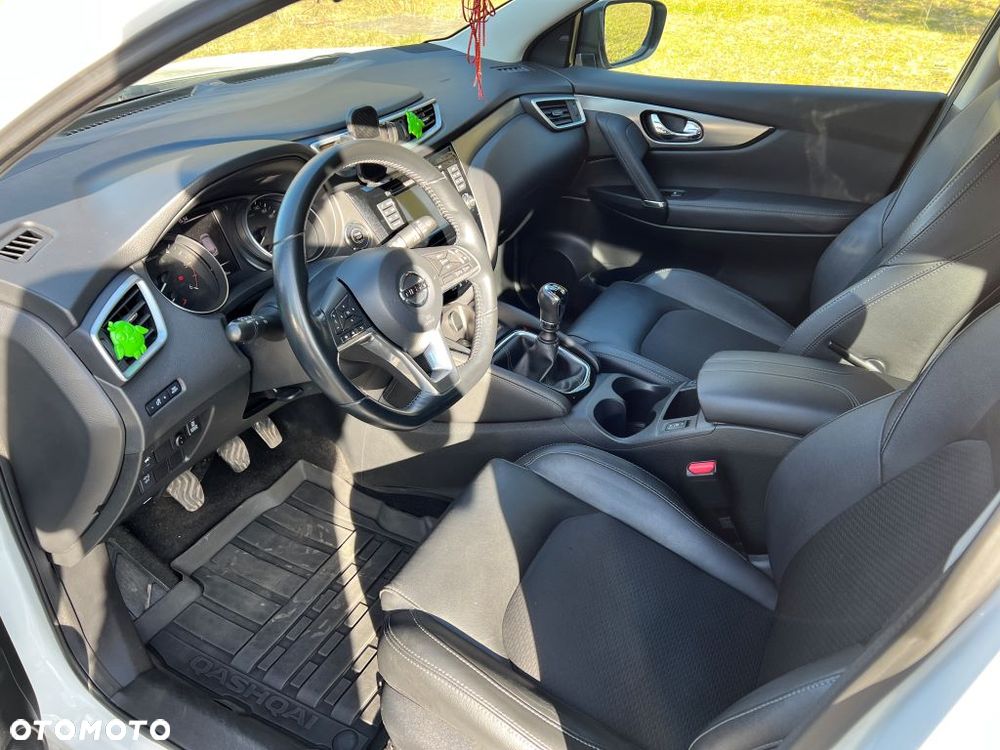 Nissan Qashqai 1.6 DCi 4x4 Tekna+ - 10