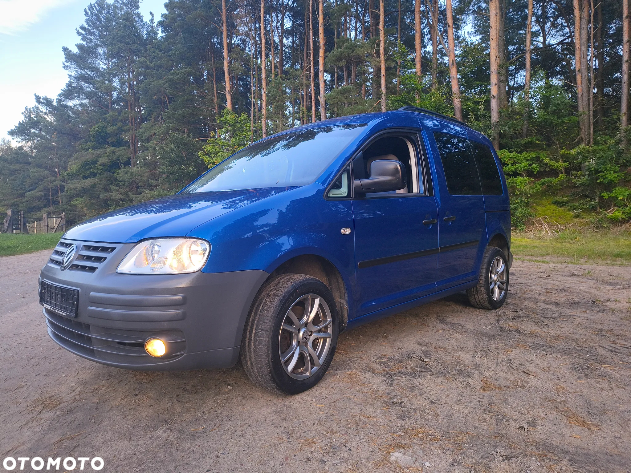 Volkswagen Caddy 1.6 Familie (7-Si.) - 4