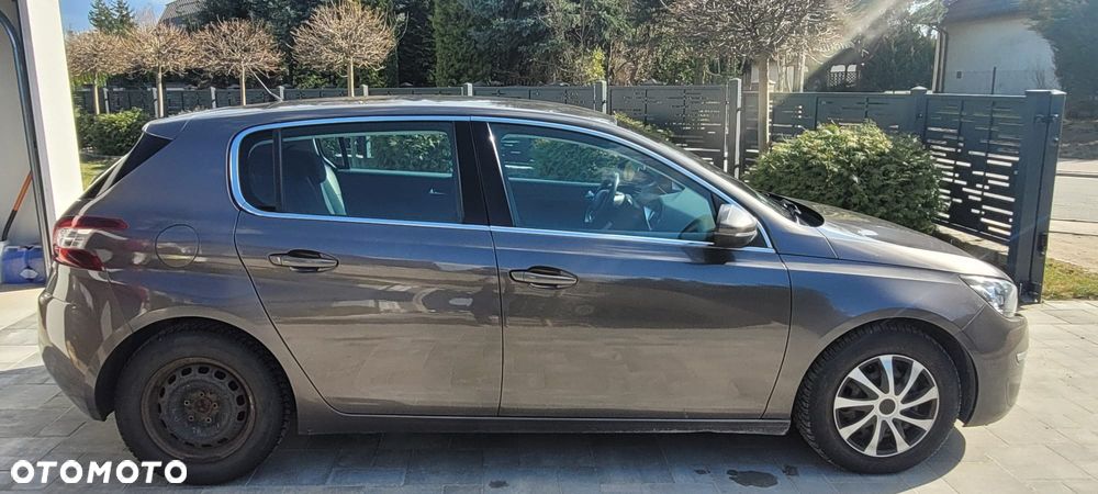 Peugeot 308 1.6 e-HDi Active S&S - 9