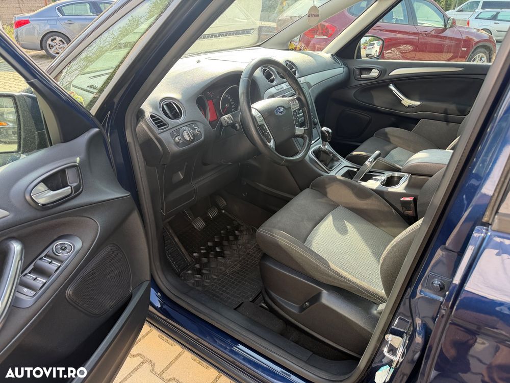 Ford S-Max 2.0 TDCi DPF Titanium - 6