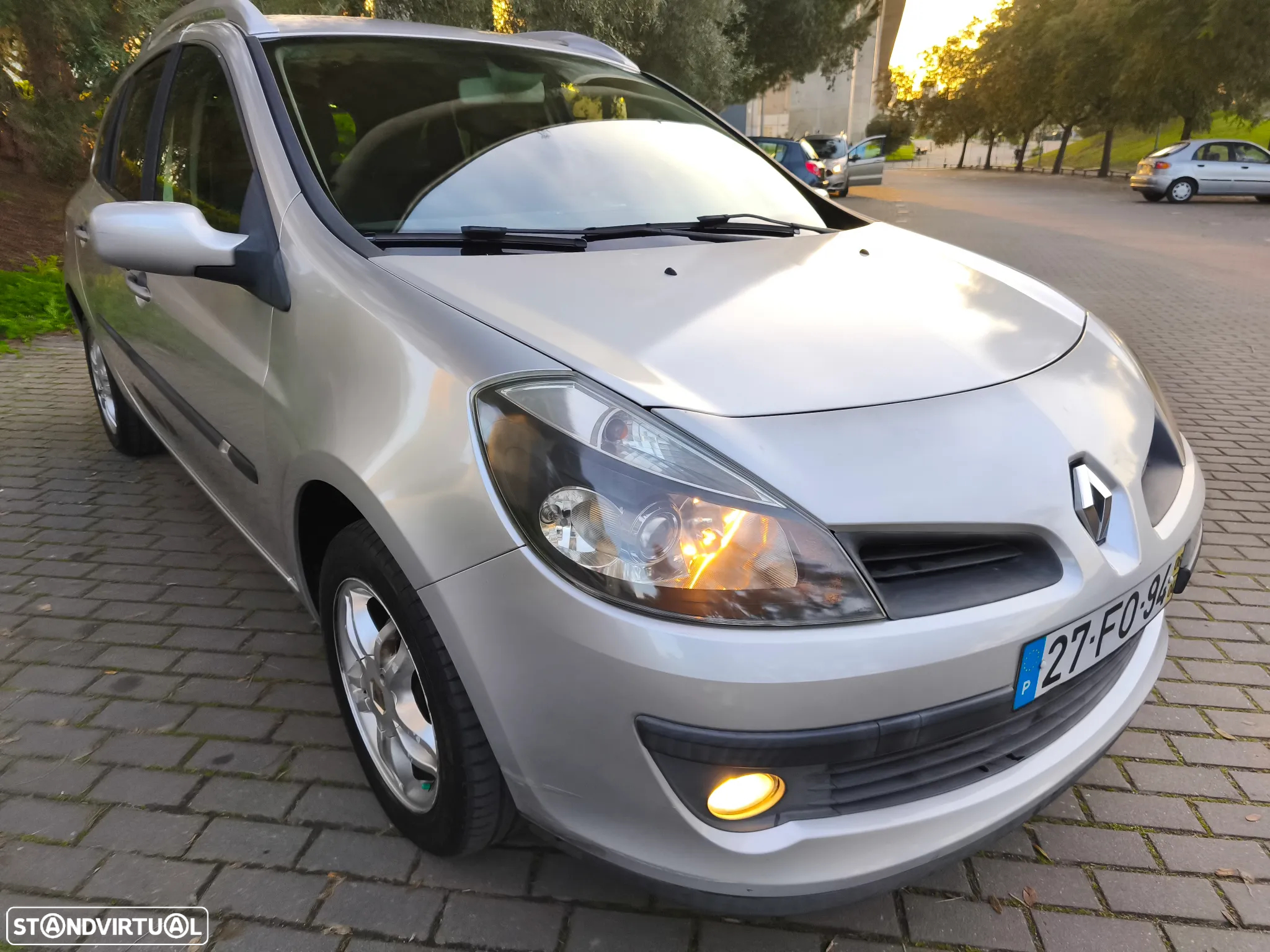Renault Clio Break 1.2 16V Dynamique - 3