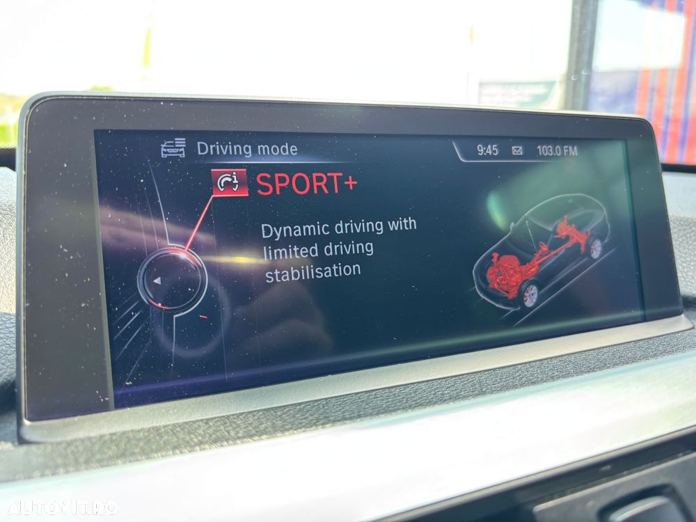 BMW Seria 3 318d Aut. Sport Line - 28