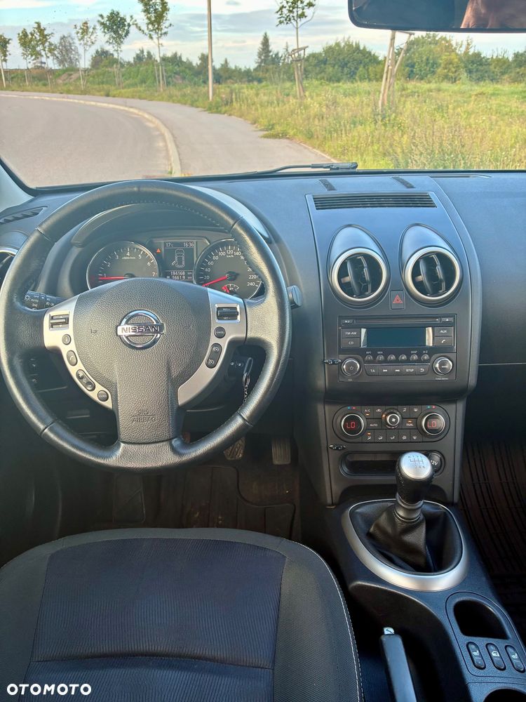 Nissan Qashqai 2.0 lounge - 14