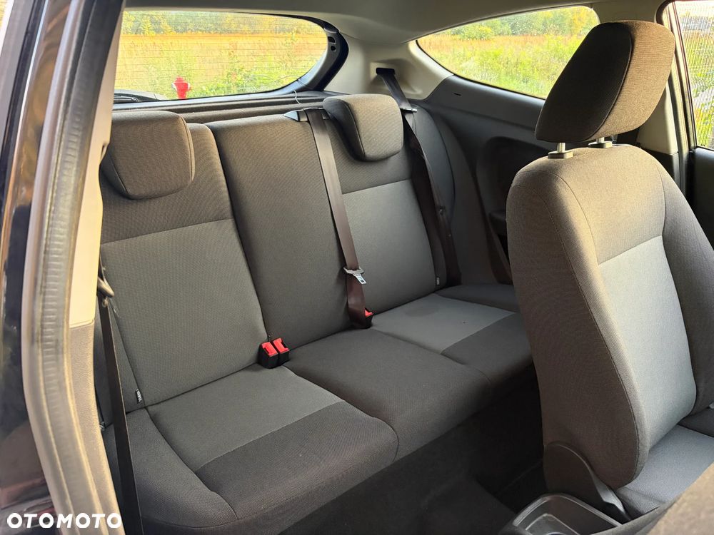 Ford Fiesta 1.25 Ambiente EU5 - 15
