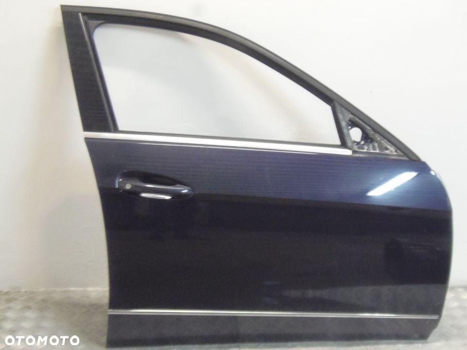 PRAWE DRZWI PRZÓD MERCEDES E KLASA W212 SEDAN K.L C359 - 2
