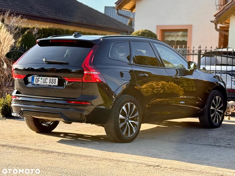 Volvo XC 60 B4 D AWD Geartronic Momentum Pro - 12