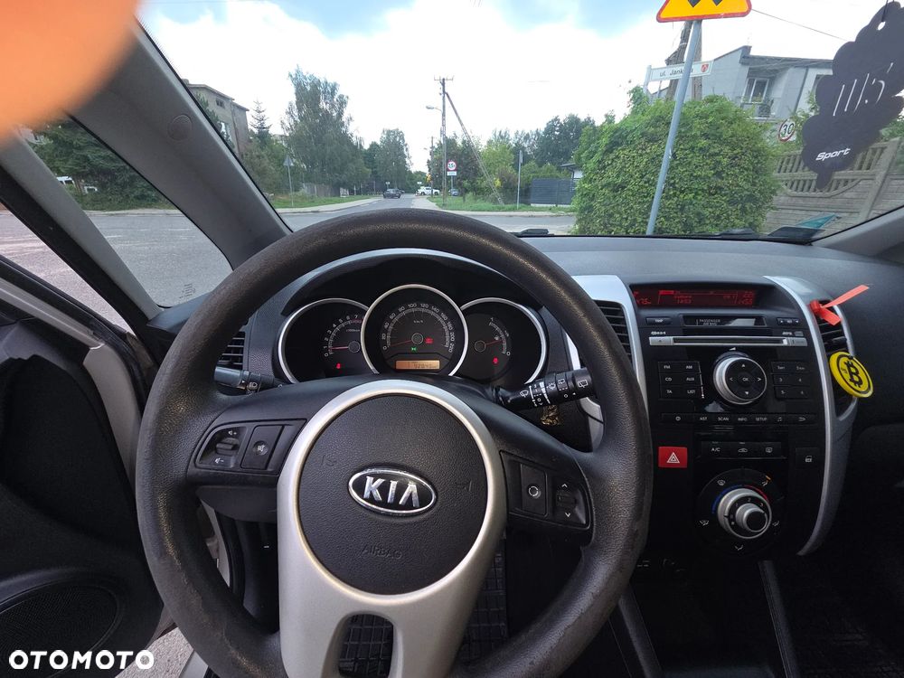 Kia Venga 1.6 M - 7