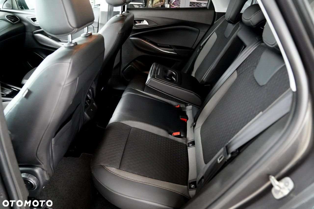Opel Grandland X - 18
